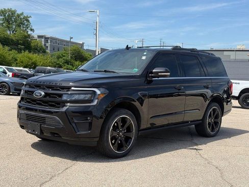 Certified 2022 Ford Expedition Limited AWD/4WD image 8