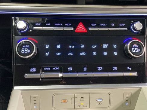 New 2026 Hyundai Santa Fe Limited AWD/4WD image 18
