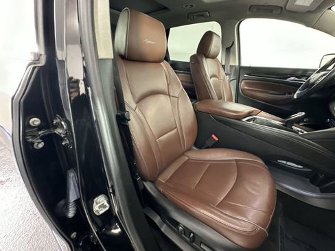 Used 2019 Buick Enclave Avenir w/ Avenir Technology Package image 31