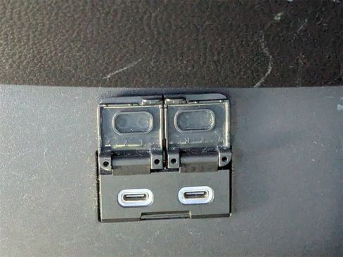 Used 2024 Toyota Highlander XLE image 16