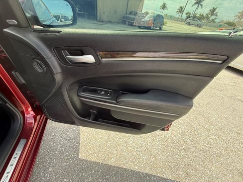 Used 2015 Chrysler 300 C image 19