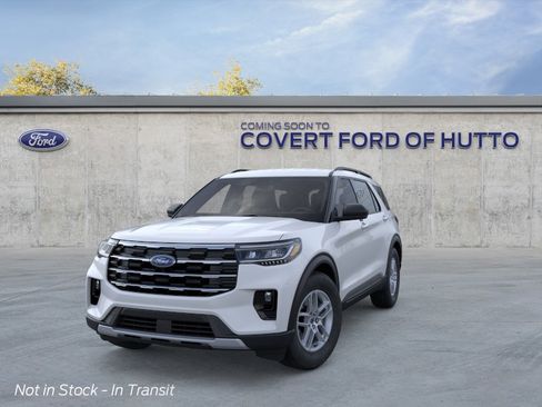 New 2026 Ford Explorer Active RWD image 2