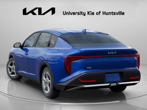 Used 2025 Kia K4 LXS image 5