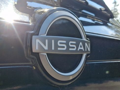 Certified 2024 Nissan Pathfinder SV w/ Black Appearance Package FWD image 29