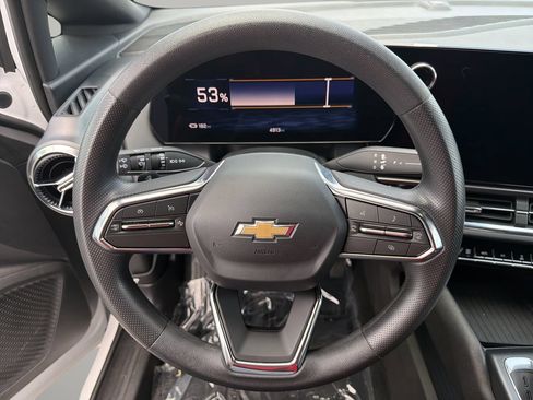 Used 2025 Chevrolet Equinox EV LT FWD image 27