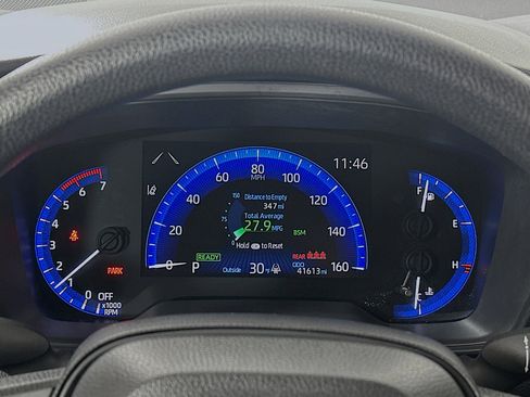 Used 2022 Toyota Corolla LE image 11