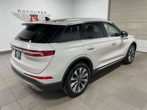Used 2022 Lincoln Corsair Reserve w/ Equipment Group 201A AWD/4WD image 8