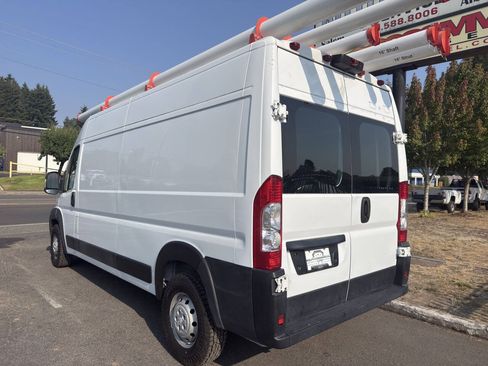 Used 2019 RAM ProMaster 2500 FWD image 3