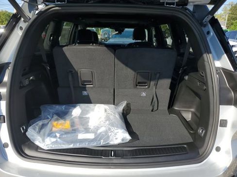 New 2025 Jeep Grand Cherokee L Altitude image 6