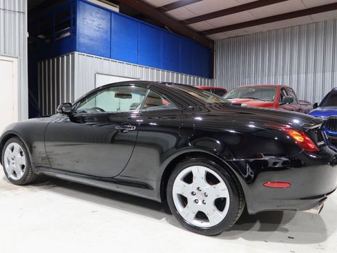 Used 2005 Lexus SC 430 Convertible w/ Preferred Accessory Pkg RWD image 41