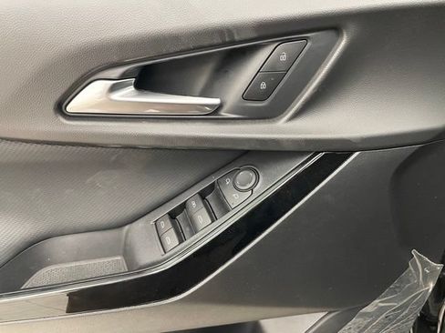 New 2026 Chevrolet Equinox LT w/ Safety and Technology Package AWD/4WD image 9