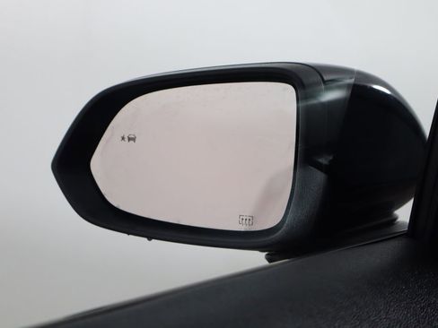 Used 2024 Chevrolet Equinox EV RS w/ LPO, Trailering Package image 47