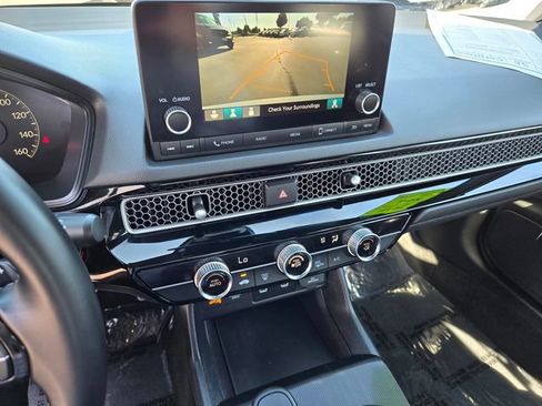 Used 2025 Honda Civic Sport image 17