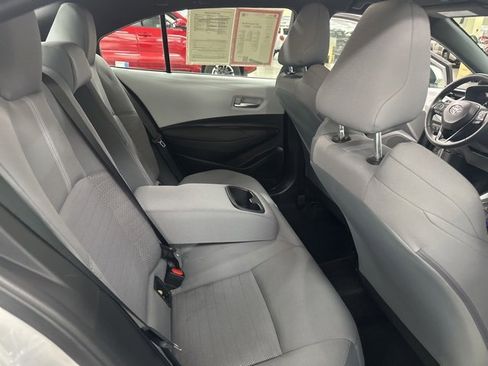Certified 2025 Toyota Corolla SE image 24