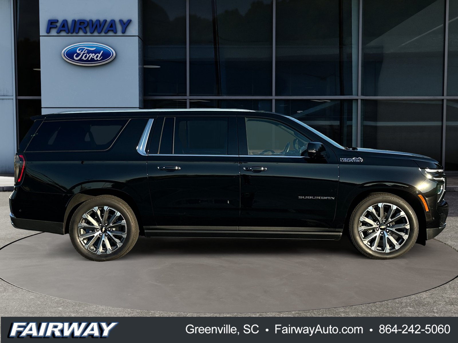 Used 2026 Chevrolet Suburban High Country AWD/4WD image 9