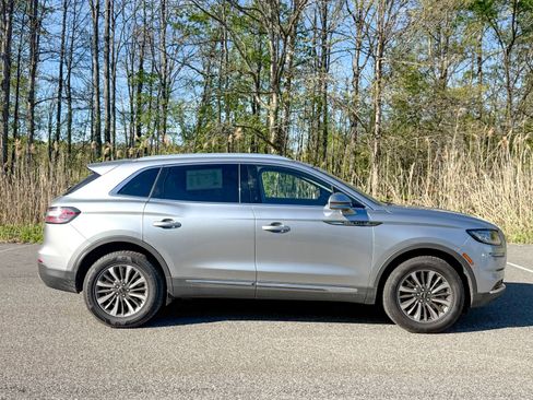 Certified 2023 Lincoln Nautilus AWD w/ Premium Package image 7