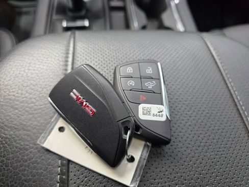 Used 2024 GMC Sierra 1500 Denali w/ Denali Reserve Package image 31