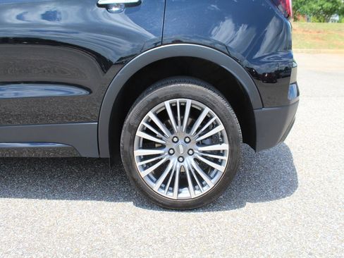 Used 2024 Cadillac XT4 Premium Luxury AWD/4WD image 19
