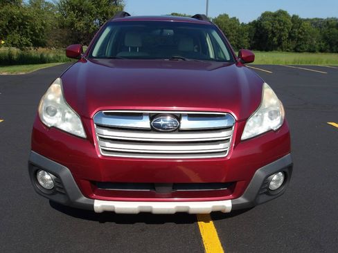 Used 2014 Subaru Outback 2.5i Limited AWD/4WD image 29