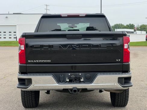 Used 2022 Chevrolet Silverado 1500 LT AWD/4WD image 37