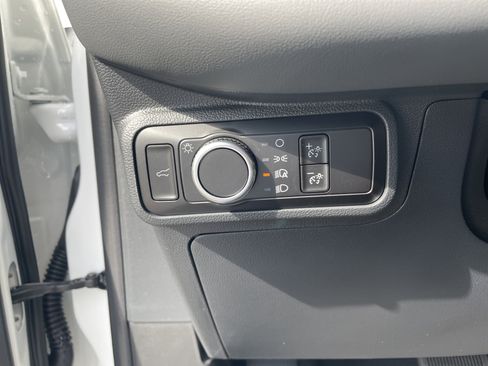 New 2025 Ford Explorer Active image 21