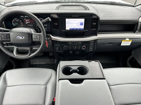 New 2026 Ford F250 XL w/ XL Chrome Package RWD image 9
