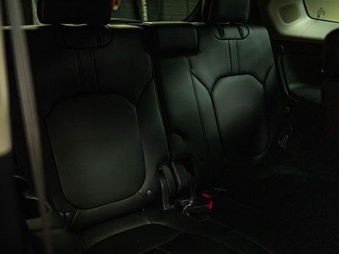 Used 2023 Honda Pilot Elite image 12