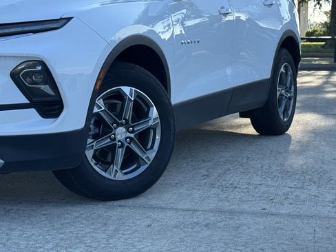 Used 2023 Chevrolet Blazer LT AWD/4WD image 12