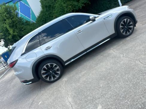 Used 2025 MAZDA CX-90 Plug-In Hybrid w/ Premium Plus AWD/4WD image 11