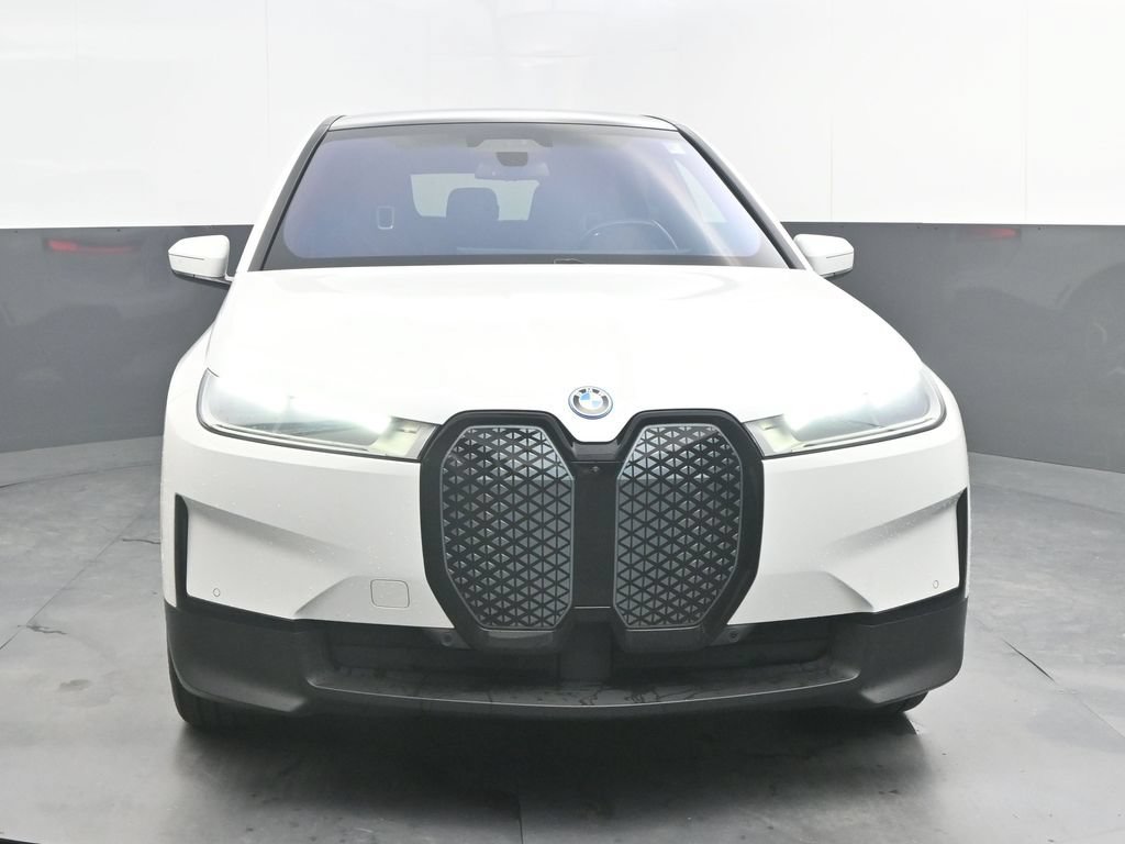 Certified 2024 BMW iX xDrive50 w/ Premium Package AWD/4WD image 10