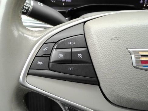 Used 2017 Cadillac XT5 Luxury w/ Driver Awareness Package image 37