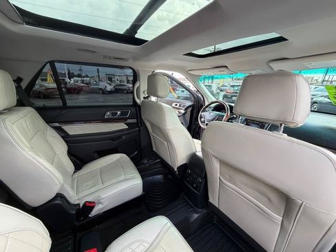 Used 2016 Ford Explorer Platinum AWD/4WD image 27