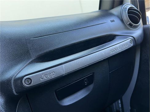 Used 2017 Jeep Wrangler Unlimited Sport w/ Quick Order Package 24S image 35