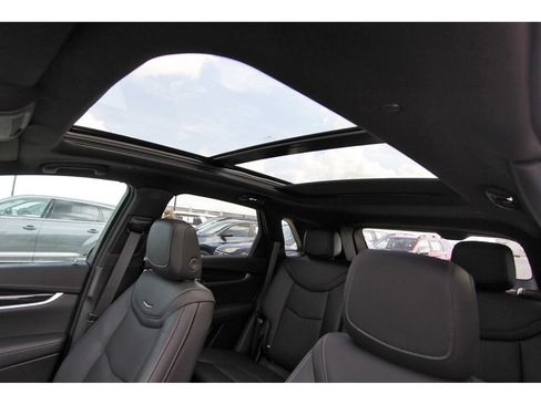 New 2025 Cadillac XT5 Premium Luxury w/ Technology Package image 23