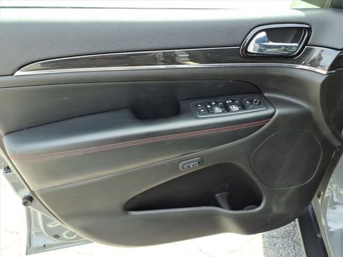 Used 2019 Jeep Grand Cherokee Trailhawk image 8