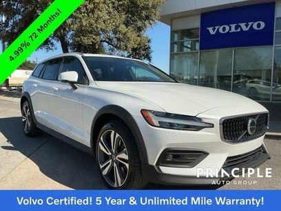 Certified 2025 Volvo V60 B5 Cross Country Plus