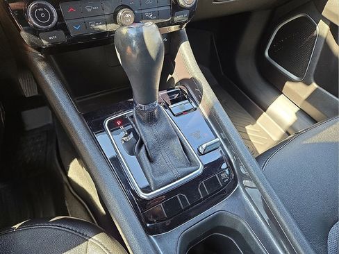 Used 2023 Jeep Compass Latitude image 30