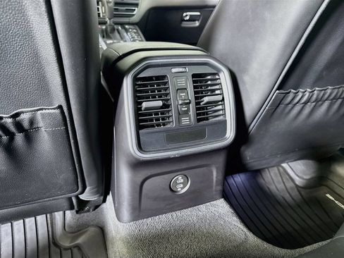 Certified 2021 Porsche Macan S AWD/4WD image 20