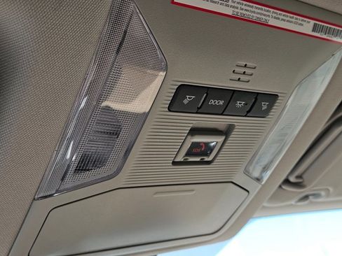 Used 2023 Toyota RAV4 XLE FWD image 11