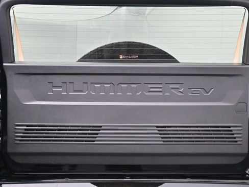 Used 2025 GMC Hummer EV 3X AWD/4WD image 23