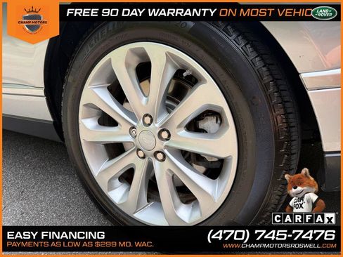 Used 2017 Land Rover Range Rover HSE image 13