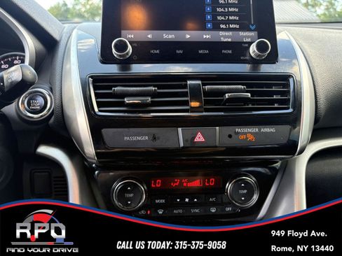 Used 2022 Mitsubishi Eclipse Cross SEL AWD/4WD image 23
