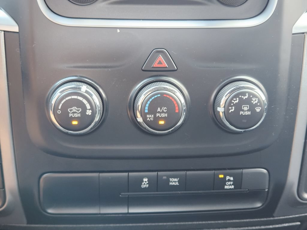 Used 2024 RAM 1500 Warlock AWD/4WD image 18