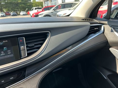 Used 2019 Buick Enclave Essence w/ Trailering Package, 5000 lbs. AWD/4WD image 17