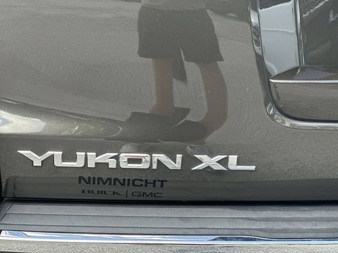 Used 2020 GMC Yukon XL Denali w/ Denali Premium Package RWD image 31