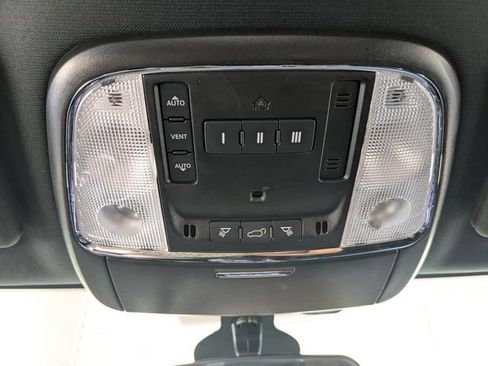 Used 2021 Jeep Grand Cherokee Laredo X AWD/4WD image 20