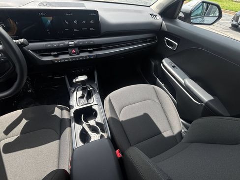 Used 2026 Kia K4 FWD image 35