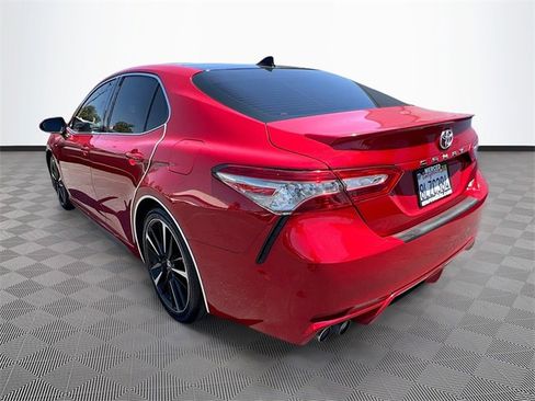 Used 2019 Toyota Camry XSE image 5