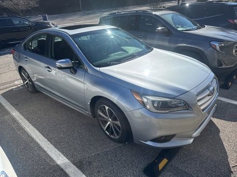 Used 2016 Subaru Legacy 2.5i Limited image 3