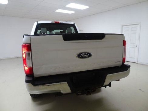 Used 2019 Ford F250 XL w/ Power Equipment Group AWD/4WD image 14